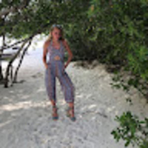 Meet your Posher, Emilie